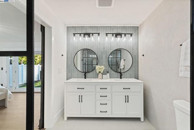 2656 Hilton St, Union City CA: https://media.crmls.org/mediaz/fc9a93f4-5c4c-44da-9fc4-559b9d72b031.jpg