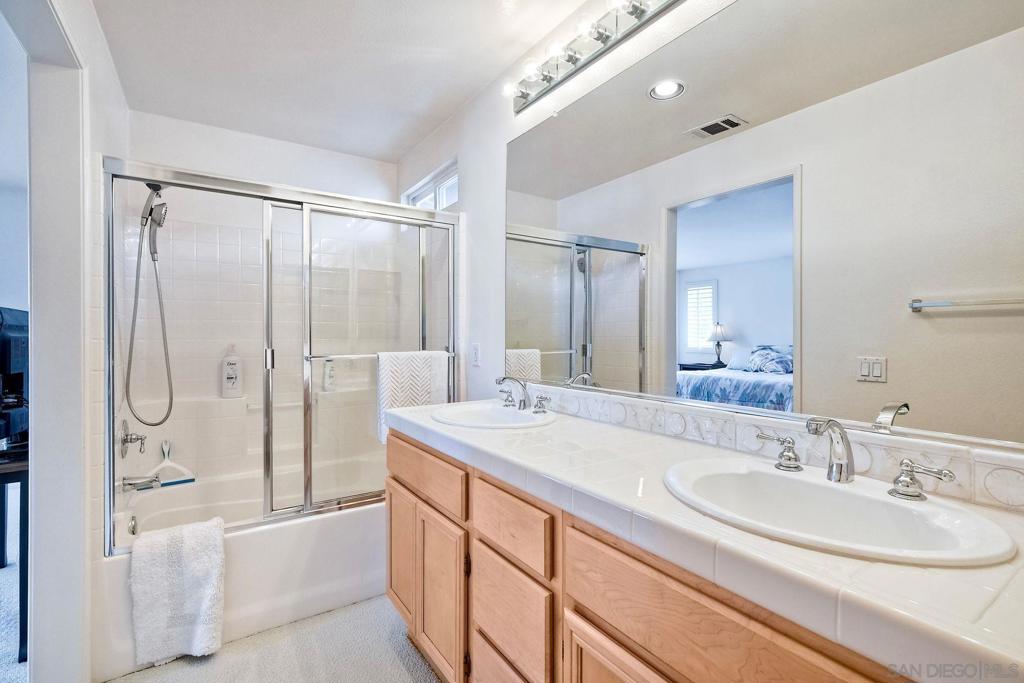 MLS #250036737SD image #31