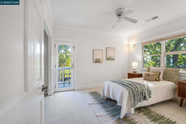 33 Altamount Drive, Orinda CA: https://media.crmls.org/mediaz/fc9d0959-262b-41a4-9fff-9ddee4d7a710.jpg