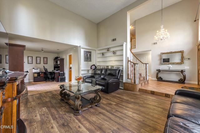 Detail Gallery Image 8 of 70 For 652 Stonebrook St, Simi Valley,  CA 93065 - 4 Beds | 2/1 Baths