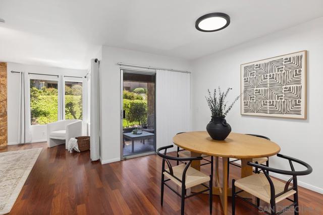 10325 Caminito Cuervo, San Diego CA: https://media.crmls.org/mediaz/fc9e3018-28f2-424b-aa96-03c4d4d11de3.jpg