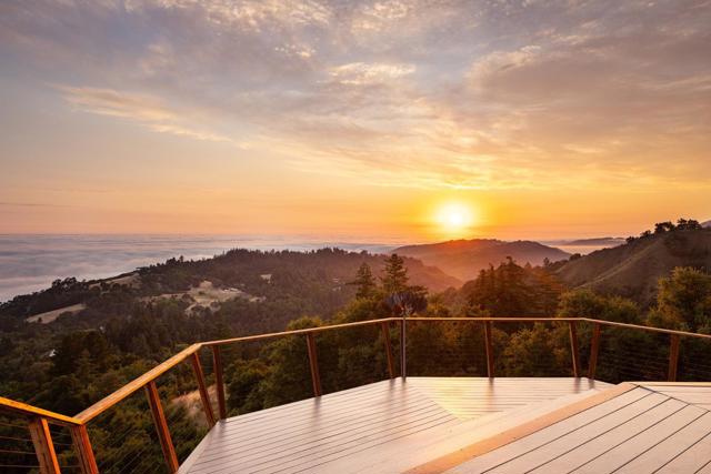 47600 Coast Ridge Road, Big Sur CA: https://media.crmls.org/mediaz/fc9ea306-4518-449c-83ac-ebef5e97ade6.jpg