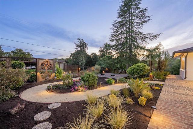 3400 Haas Drive, Aptos CA: https://media.crmls.org/mediaz/fc9f23d1-7b93-4a1d-a101-7e079dc24a1b.jpg
