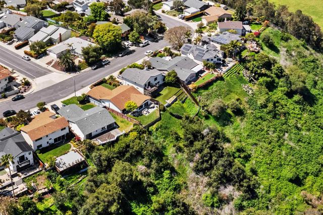 4328 Huggins St, San Diego CA: https://media.crmls.org/mediaz/fc9f3833-d3b7-46fd-917c-ab4fe552297e.jpg