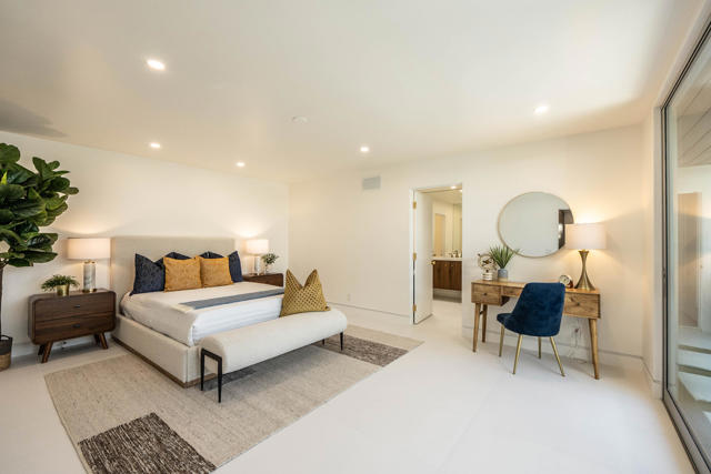 76670 Lark Lane, Indian Wells CA: https://media.crmls.org/mediaz/fc9f6d72-1499-4f7a-a83a-af7e862a1b02.jpg