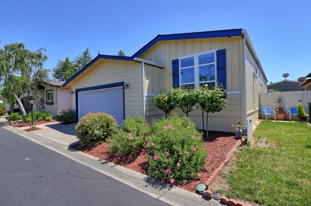 268 Cherry Court, Morgan Hill CA: https://media.crmls.org/mediaz/fca15d83-3042-4b57-ab4f-97046f7f8f1a.jpg