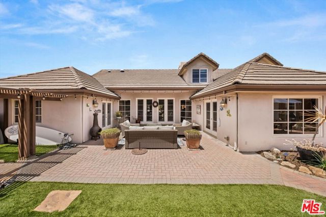 5441 Toltec Drive, Santa Barbara CA: https://media.crmls.org/mediaz/fca1729b-9556-4da5-81c1-f10d15e3bc1a.jpg