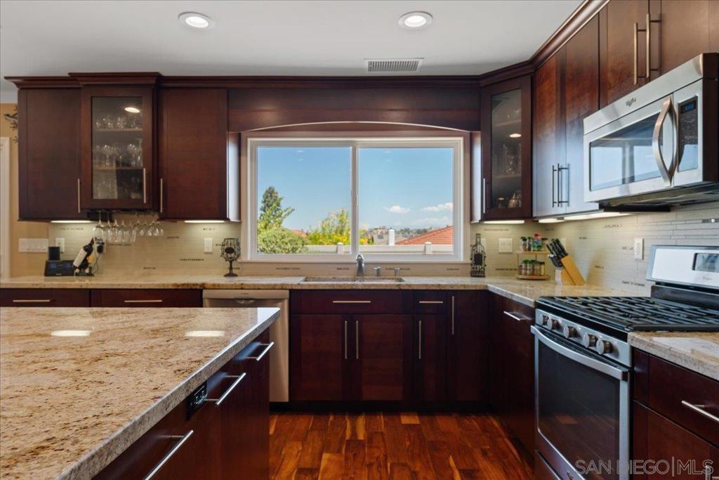 12578 Lomica Dr - photo 12