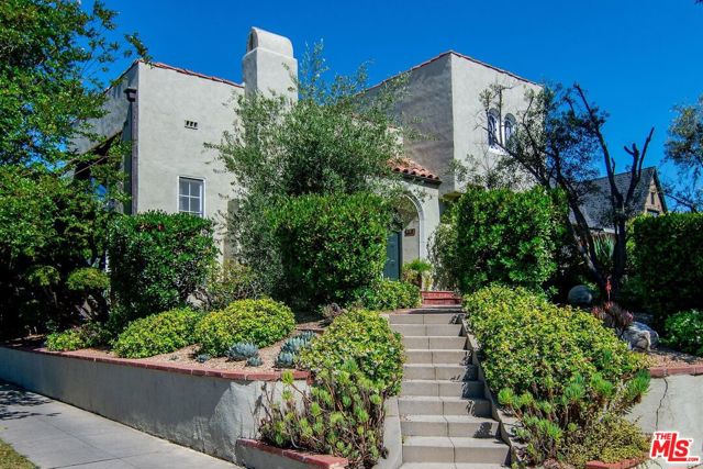 503 N Plymouth Boulevard, Los Angeles CA: https://media.crmls.org/mediaz/fca1eaf8-e164-4a98-abbf-be771d194631.jpg