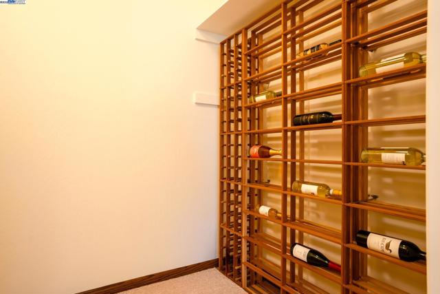 351 El Toyonal, Orinda CA: https://media.crmls.org/mediaz/fca29ccd-62d3-4013-a587-b08ab48d9f68.jpg