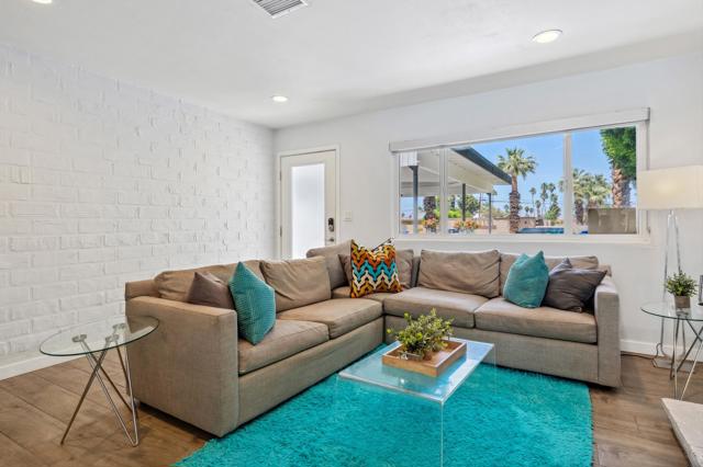 74135 Candlewood Street, Palm Desert CA: https://media.crmls.org/mediaz/fca2f2bf-3d71-4a23-aa8e-ad75bf9cf5e3.jpg