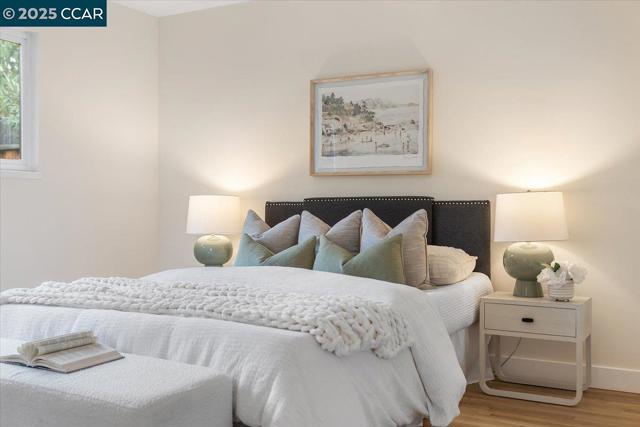 2326 Bramble Ct, Castro Valley CA: https://media.crmls.org/mediaz/fca3cba8-04b7-4abb-9cc6-1485446b29bb.jpg