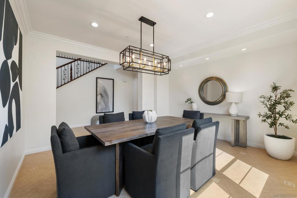 MLS #250033938SD img 6