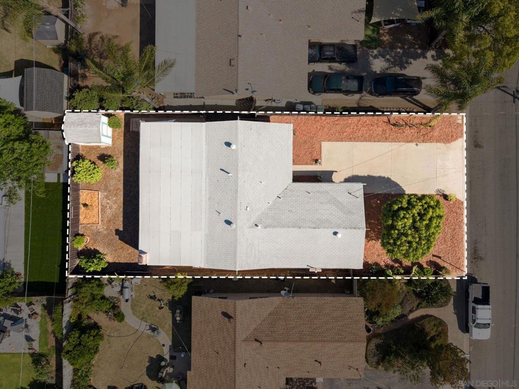 https://media.crmls.org/mediaz/fca5431b-dc49-4a51-8a46-015a8828b3fa.jpg?preset=X-Large