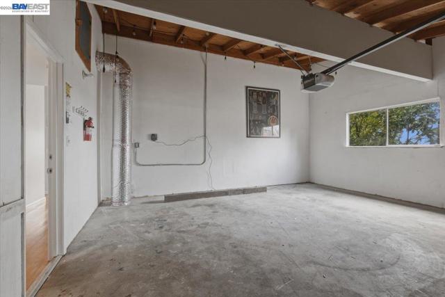 Image 37 of 43 For 6130 Harbord Dr