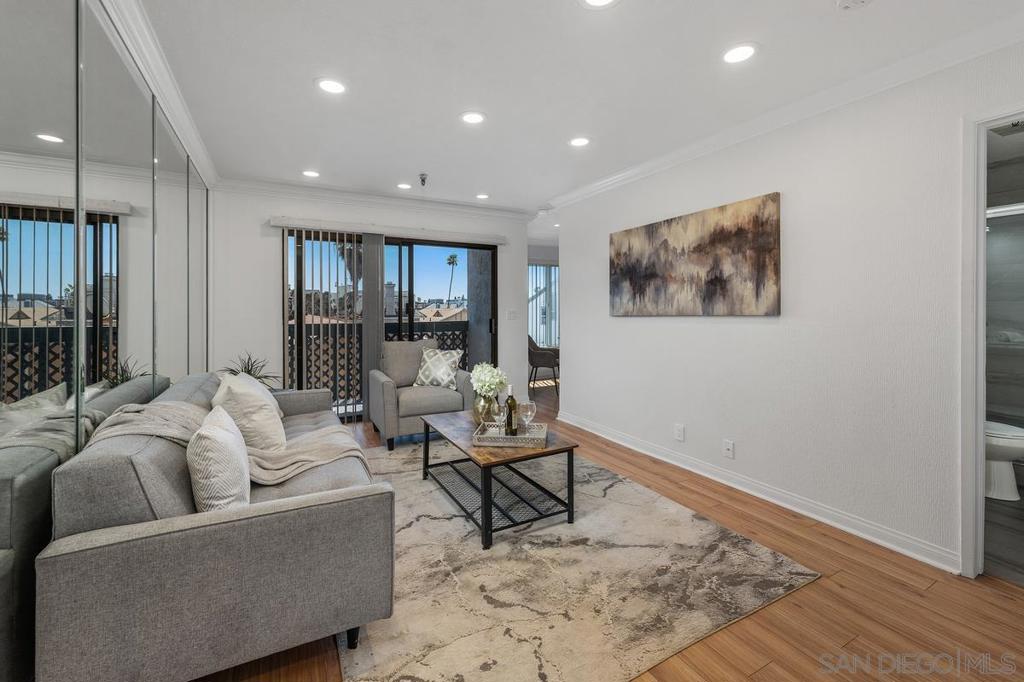 2990 Mission Blvd - photo 4