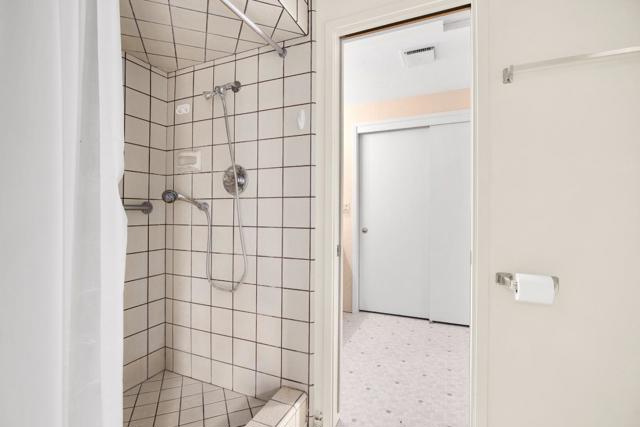 232 Peninsula Drive, Marina CA: https://media.crmls.org/mediaz/fca78621-73f7-4066-b19e-3756f93d2589.jpg