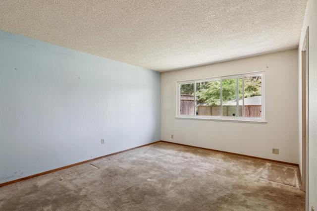 230 Coral Reef Avenue, El Granada CA: https://media.crmls.org/mediaz/fca7b48d-edb4-4460-b927-c3de63ed5591.jpg