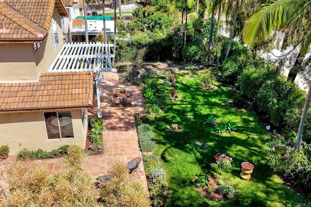 Detail Gallery Image 34 of 39 For 3369 Tournament Dr, Oceanside,  CA 92056 - 5 Beds | 3 Baths