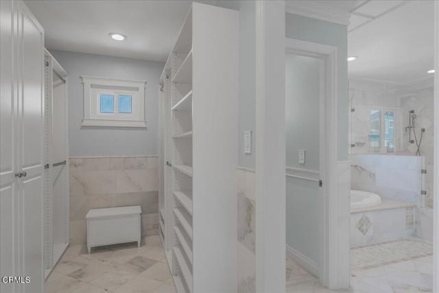 1230 Mandalay Beach Road, Oxnard CA: https://media.crmls.org/mediaz/fca95cce-b19b-4dc0-aff3-27c6d7aff71f.jpg