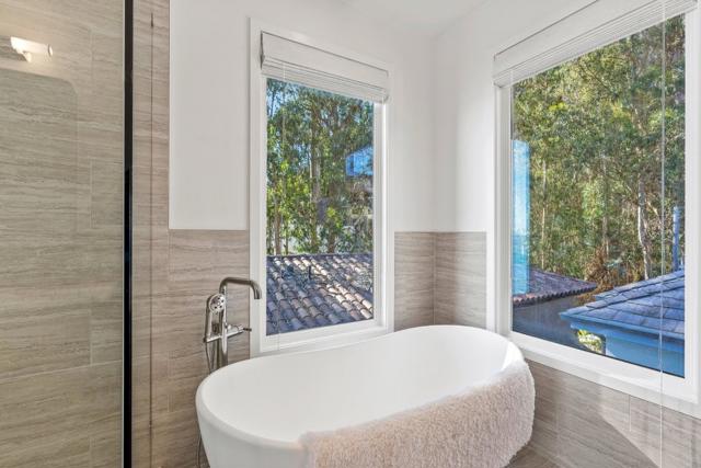 108 Grove Lane, Capitola CA: https://media.crmls.org/mediaz/fca97bd7-e7ee-4cc7-b0c3-9a0b5e02f9bf.jpg