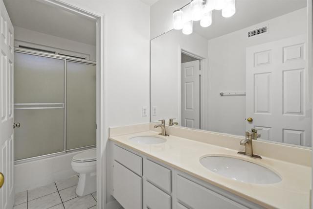 Detail Gallery Image 35 of 54 For 1065 S Hanlon Way, Anaheim Hills,  CA 92808 - 5 Beds | 3/1 Baths