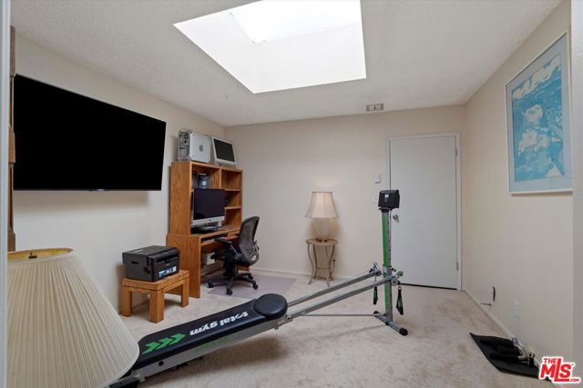 5376 Fairview Boulevard, Los Angeles CA: https://media.crmls.org/mediaz/fcb02089-8638-4346-a40a-741520e415e5.jpg
