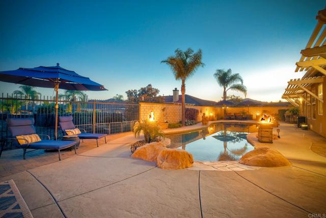 2682 Dundee Glen, Escondido CA: https://media.crmls.org/mediaz/fcb0fca1-698f-40dd-8e7d-61bc82e879fd.jpg