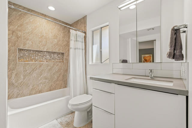 2002 Southridge Drive, Palm Springs, CA 92264