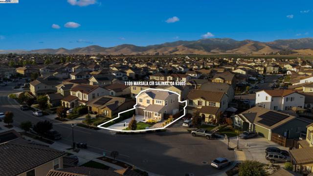1109 Marsala Cir, Salinas CA: https://media.crmls.org/mediaz/fcb2a7c7-b8ef-47bc-a67a-6ec44494cbaf.jpg