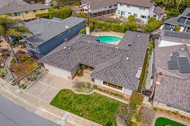 712 Foothill Drive, San Mateo CA: https://media.crmls.org/mediaz/fcb31027-1269-465e-b532-3b8229630529.jpg