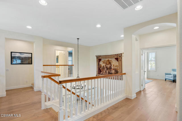 688 Via Vista Thousand Oaks CA-large-032