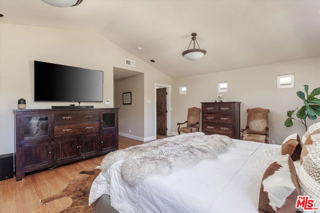 MLS #26836863 image #17