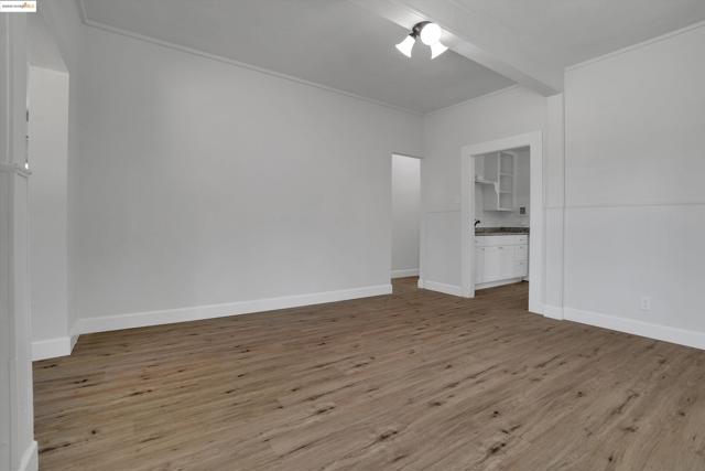 3208 Hosie Ave, Byron CA: https://media.crmls.org/mediaz/fcb5108f-e335-4900-a0bf-ae4558a2ac47.jpg