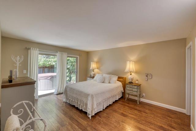 307 De La Vina Way, Salinas CA: https://media.crmls.org/mediaz/fcb67c00-f574-4f2b-a413-74fe7b059e1a.jpg