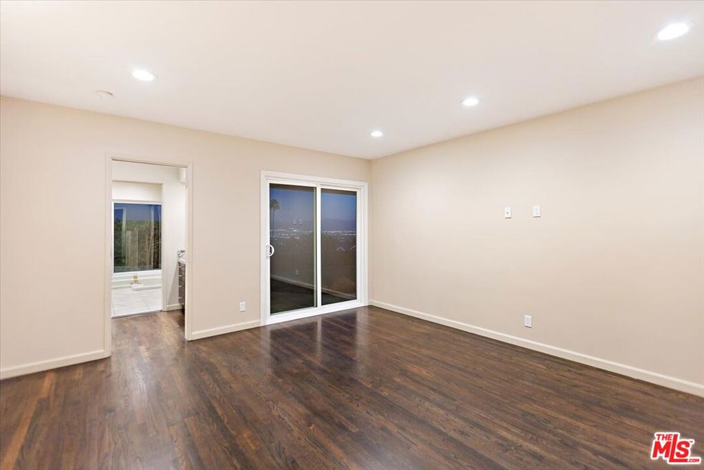 15451 Longbow DriveSherman Oaks img 45