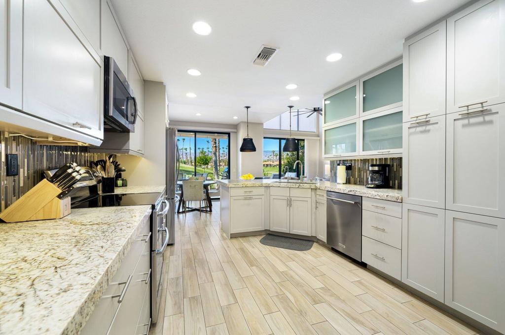 MLS #219125401DA image #11