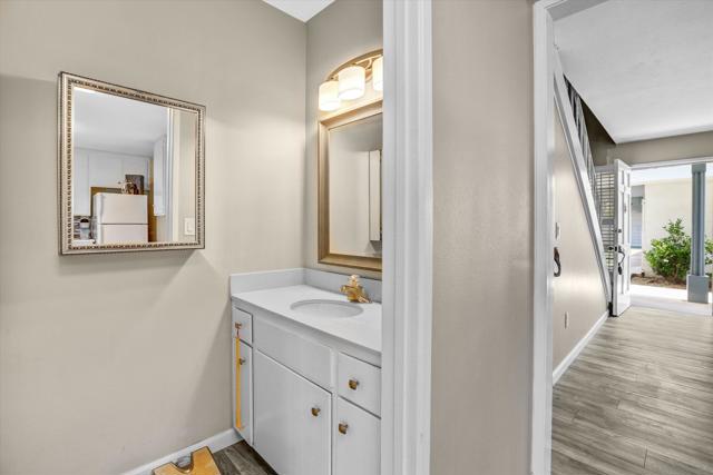 139 Fourth Ave, Chula Vista, California 91910, 2 Bedrooms Bedrooms, ,1 BathroomBathrooms,Townhouse,For Sale,Fourth Ave,250028610SD