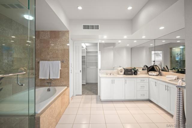 1133 1st St, Coronado CA: https://media.crmls.org/mediaz/fcb87f39-ea0d-4513-be6e-c207044bee9e.jpg