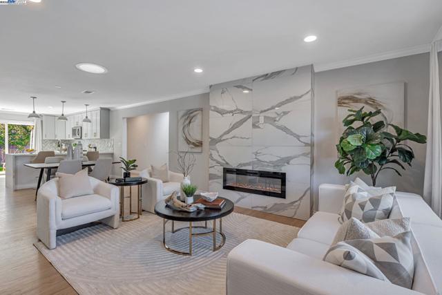 581 Kirk Ave, Sunnyvale CA: https://media.crmls.org/mediaz/fcb8862f-db29-4518-9b4e-e814d26b158c.jpg