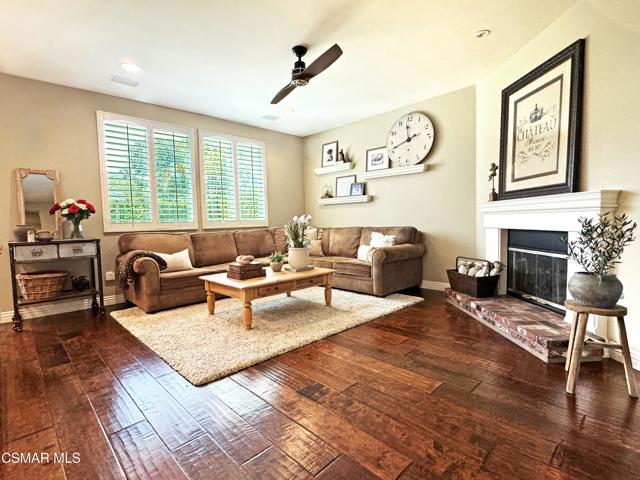 4950 Via Aurora, Newbury Park CA: https://media.crmls.org/mediaz/fcb9efa4-e6e4-4a74-9062-7b58f4db160c.jpg