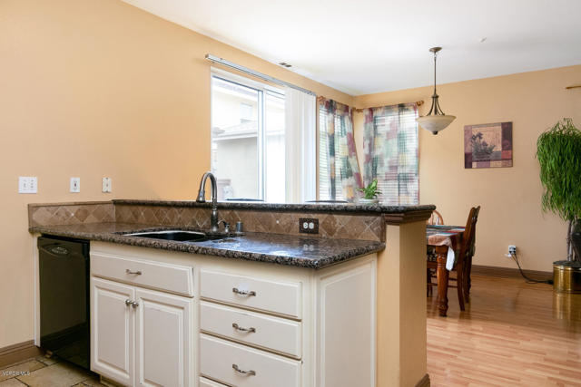 751 Paseo Nogales, Oxnard CA: https://media.crmls.org/mediaz/fcbc9fa7-b34f-488b-9381-7db0d6901c5c.jpg