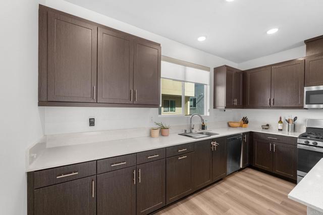 Detail Gallery Image 19 of 65 For 5485 Seacliff Pl #106,  San Diego,  CA 92154 - 3 Beds | 2 Baths