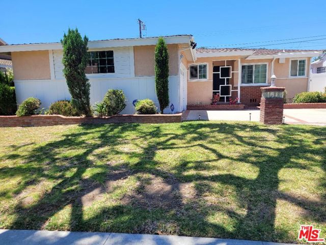 10911 Ardath Avenue, Inglewood, California 90303, 3 Bedrooms Bedrooms, ,1 BathroomBathrooms,Single Family Residence,For Sale,Ardath,24408393