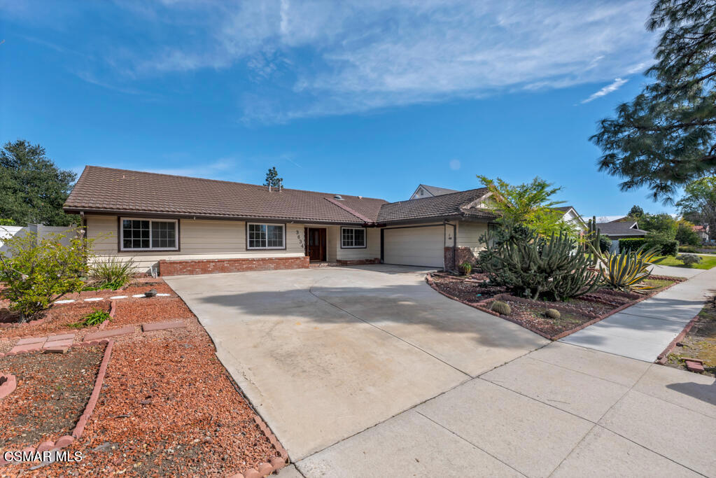 3634 Mountclef Boulevard