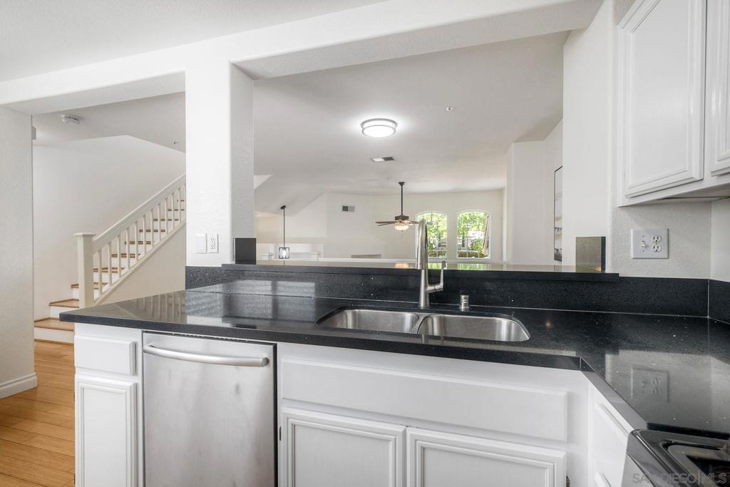 10242 Wateridge Cir - photo 14