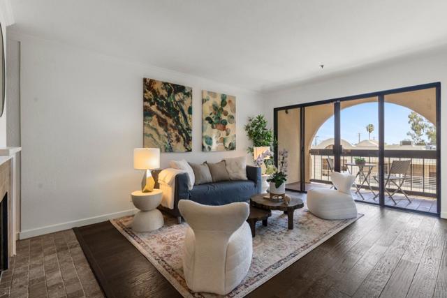 1 Laurel Street, San Carlos CA: https://media.crmls.org/mediaz/fcc0ad46-fe00-417f-b451-dd82d8012387.jpg