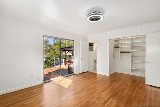 3918 Calavo Dr, La Mesa CA: https://media.crmls.org/mediaz/fcc0dbdc-635d-409a-ab8e-5f00eb6979c2.jpg