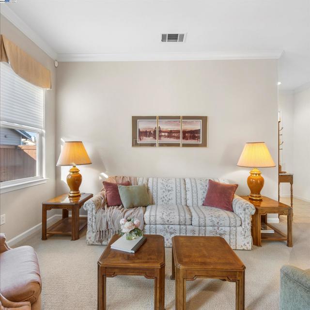 443 Collis St, Brentwood CA: https://media.crmls.org/mediaz/fcc163b7-8c15-481e-931a-017170df46b0.jpg