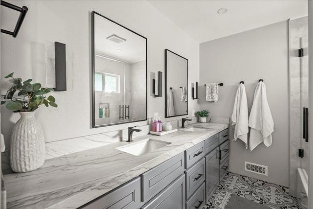 6641 Leyland Park Drive, San Jose CA: https://media.crmls.org/mediaz/fcc26120-a9e2-4c65-93b6-92c5c1aa2ff4.jpg